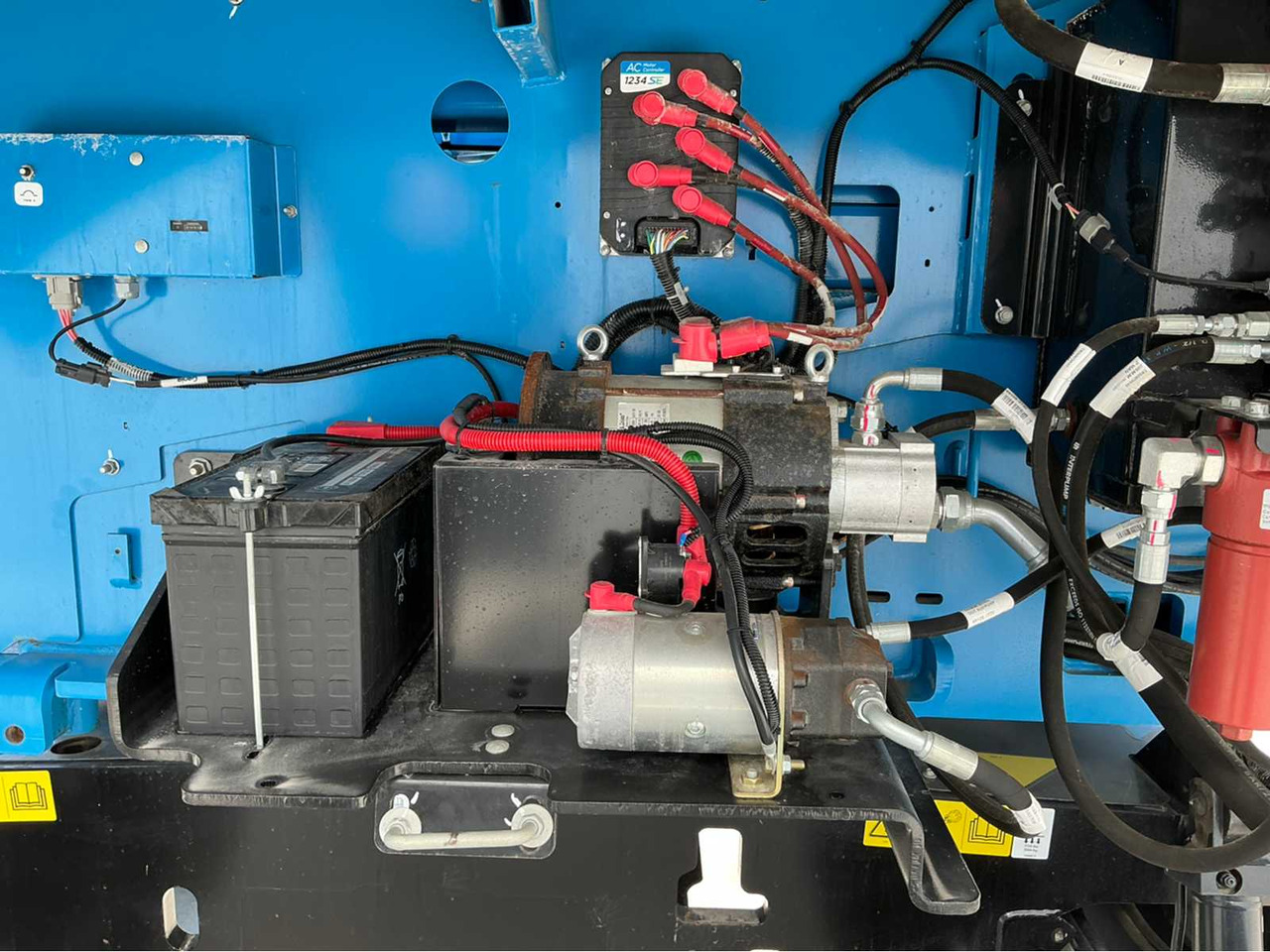 Работна площадка Genie Z-45 FE/DC: снимка 21