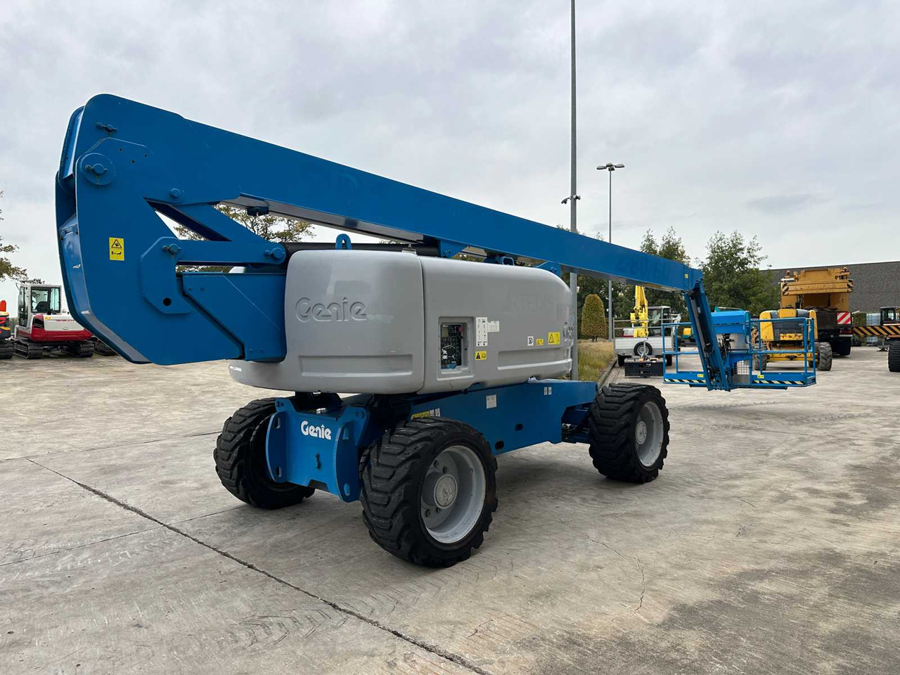 Genie Z-80/60 - Работна площадка: снимка 4 Genie Z-80/60 - Работна площадка: снимка 4