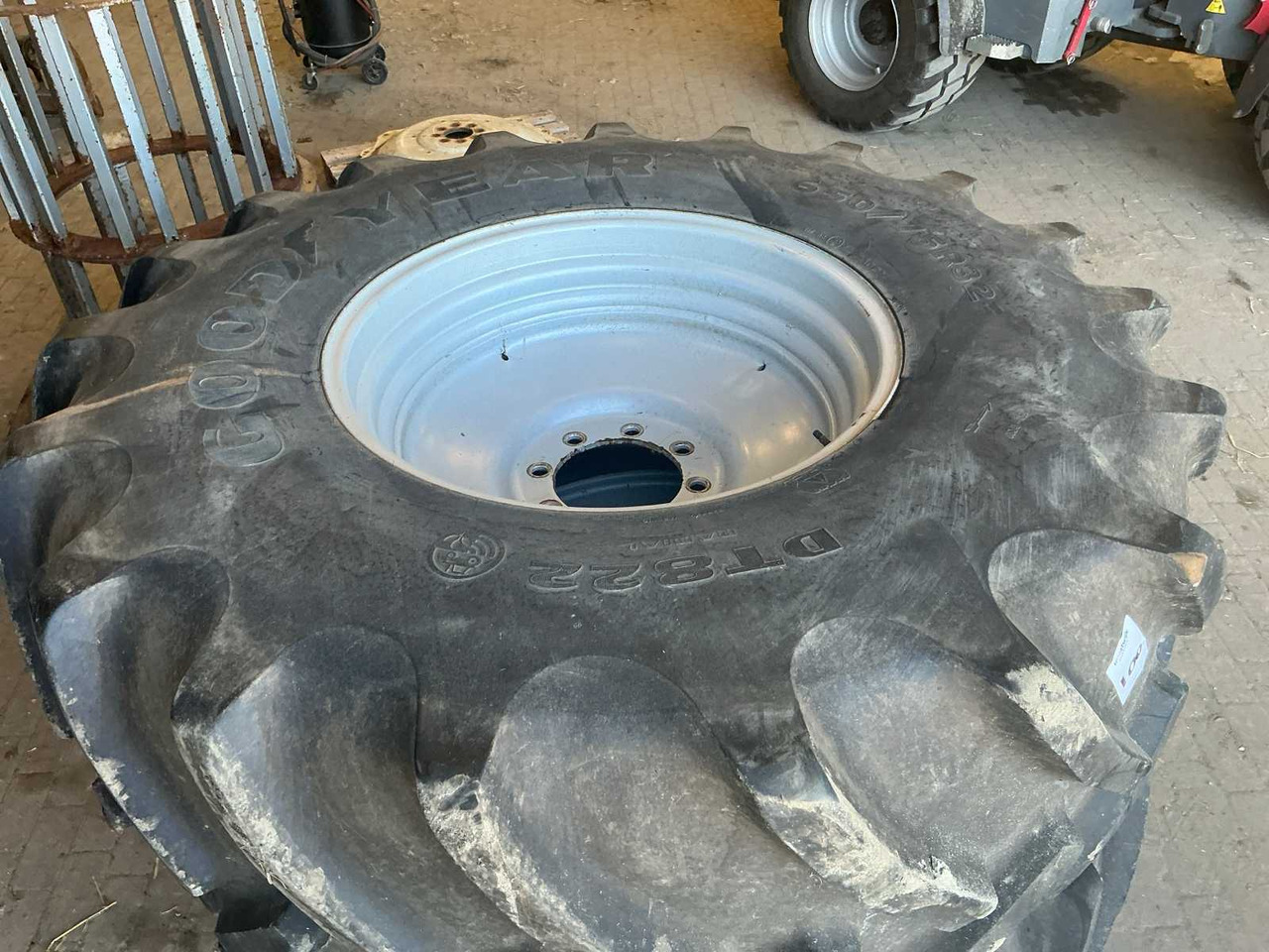 Goodyear - Гуми и джанти за Трактор: снимка 3 Goodyear - Гуми и джанти за Трактор: снимка 3
