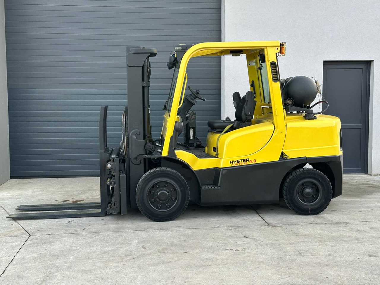 HYSTER - H4.0FT - FORKLIFT TRUCKS - 2010 - Мотокар: снимка 2 HYSTER - H4.0FT - FORKLIFT TRUCKS - 2010 - Мотокар: снимка 2