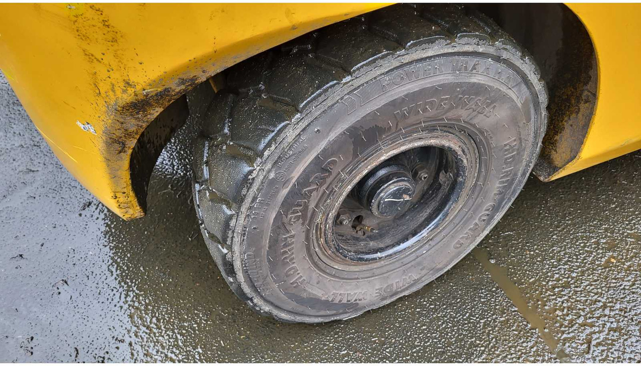 HYUNDAI 30D-9 DISEL FORKLIFT - Мотокар: снимка 2 HYUNDAI 30D-9 DISEL FORKLIFT - Мотокар: снимка 2