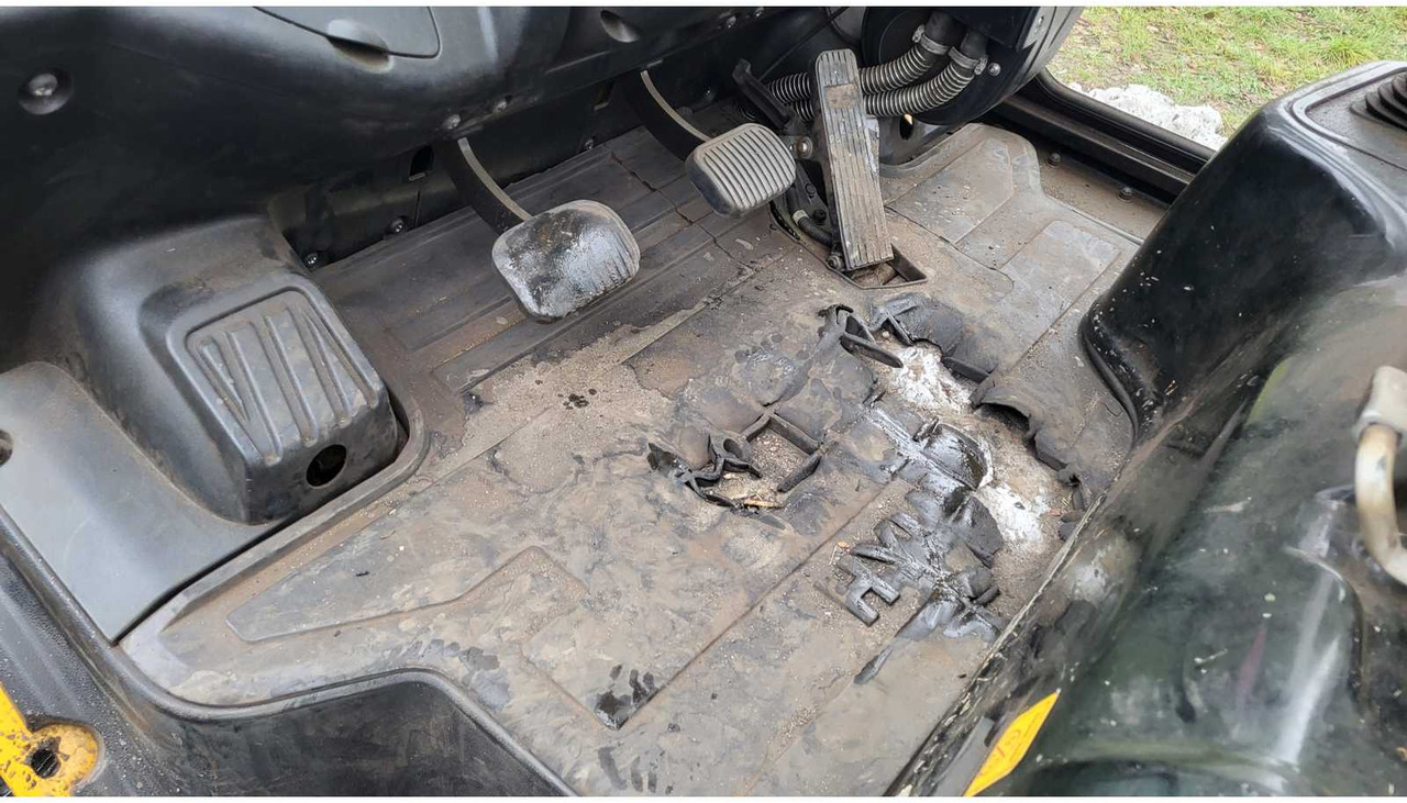 HYUNDAI 30D-9 DISEL FORKLIFT - Мотокар: снимка 4 HYUNDAI 30D-9 DISEL FORKLIFT - Мотокар: снимка 4