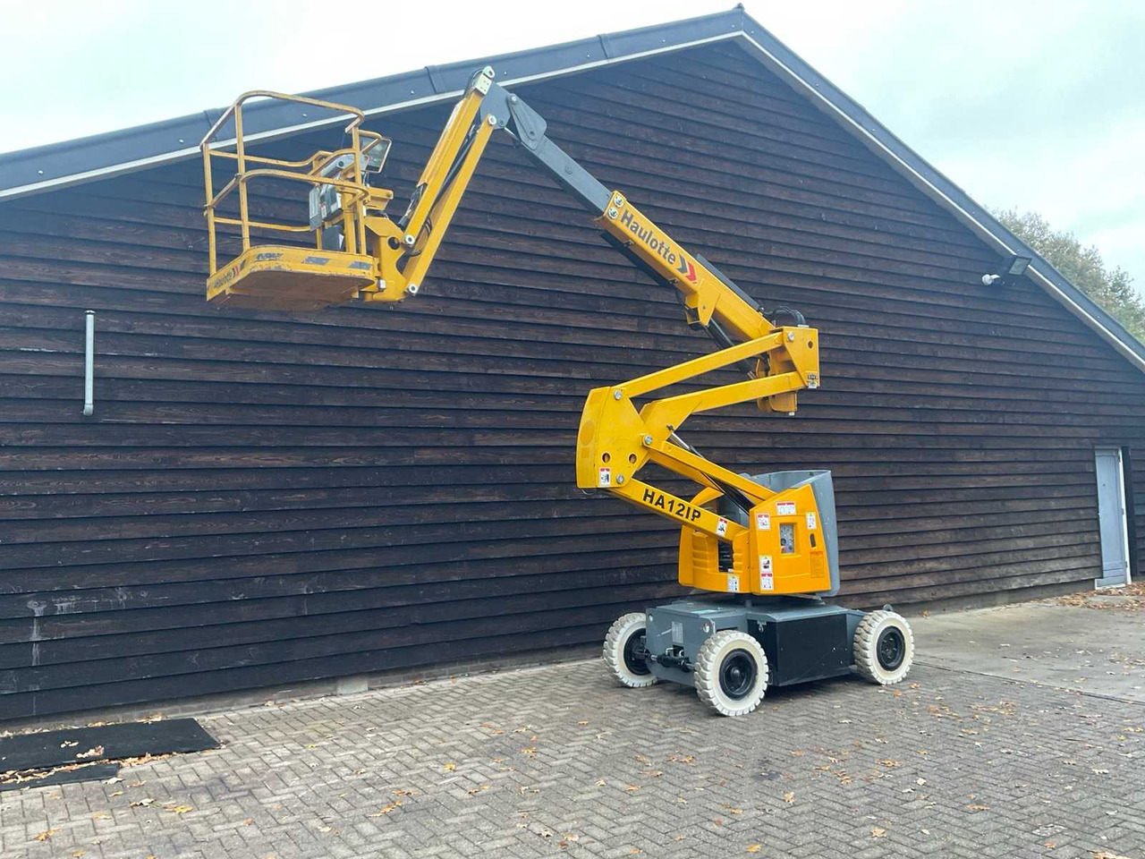 Haulotte HA12IP - Работна площадка: снимка 3 Haulotte HA12IP - Работна площадка: снимка 3