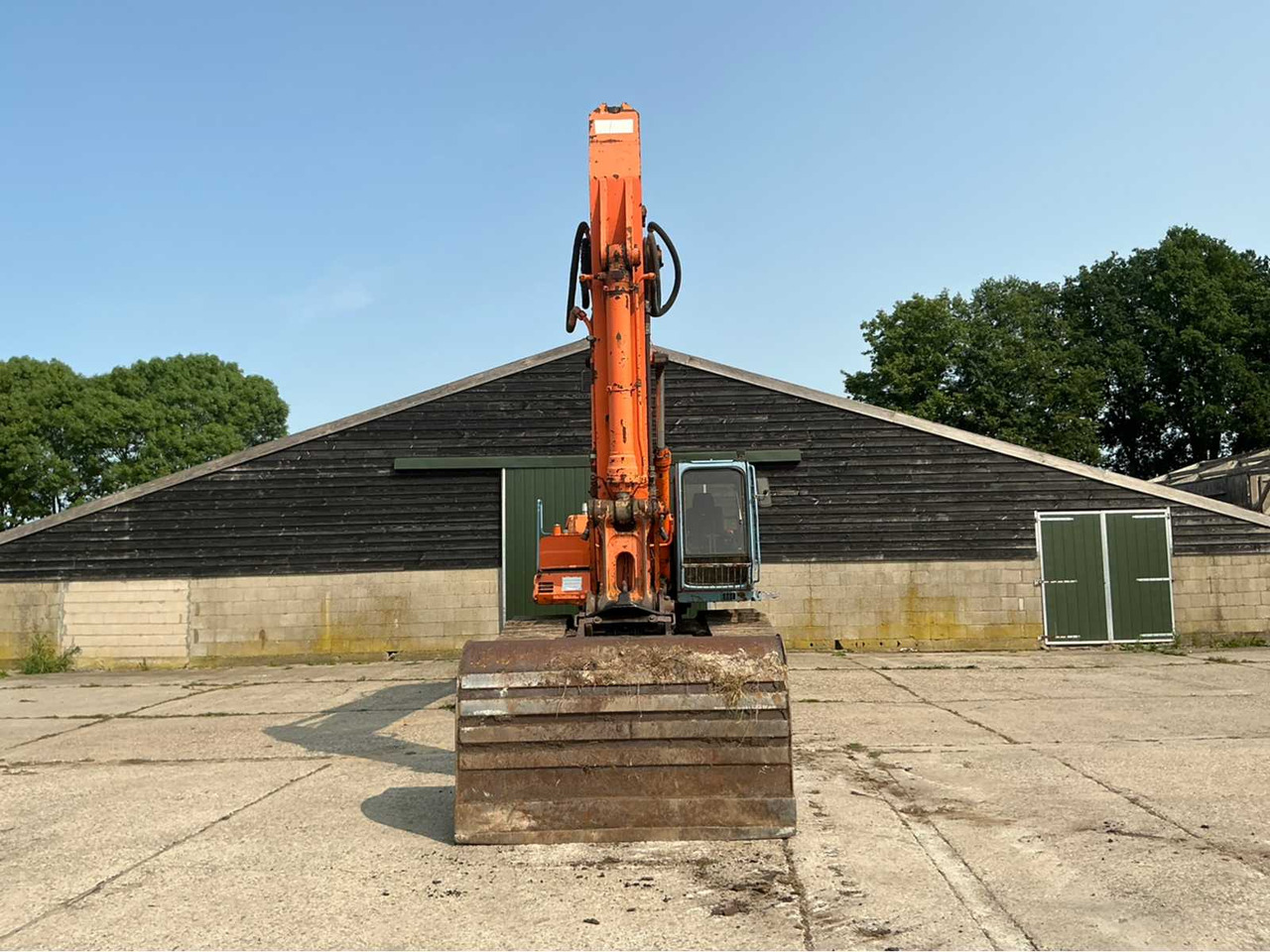 Hitachi EX300-3 - Верижен багер: снимка 2 Hitachi EX300-3 - Верижен багер: снимка 2