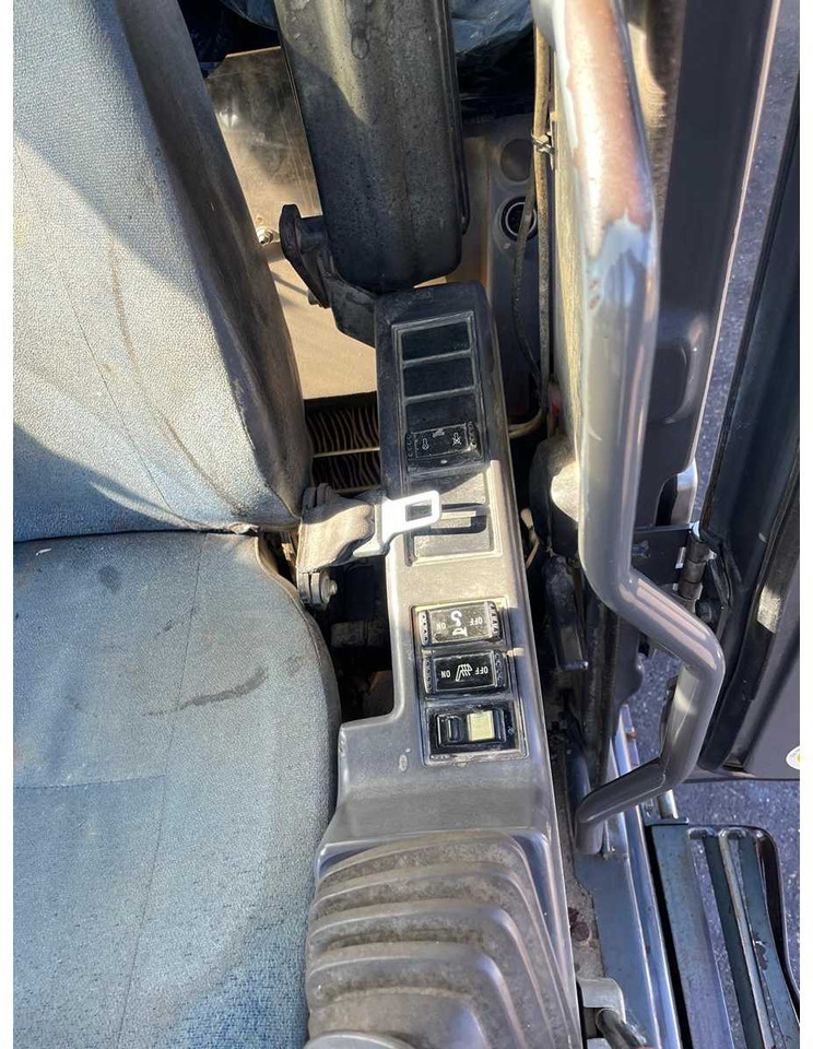 Hitachi ZX250LCN-3 - Верижен багер: снимка 3 Hitachi ZX250LCN-3 - Верижен багер: снимка 3