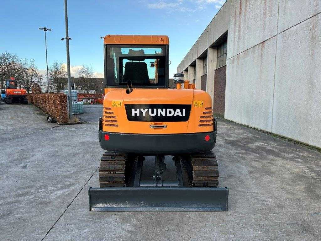 Hyundai R60VS - Верижен багер: снимка 5 Hyundai R60VS - Верижен багер: снимка 5