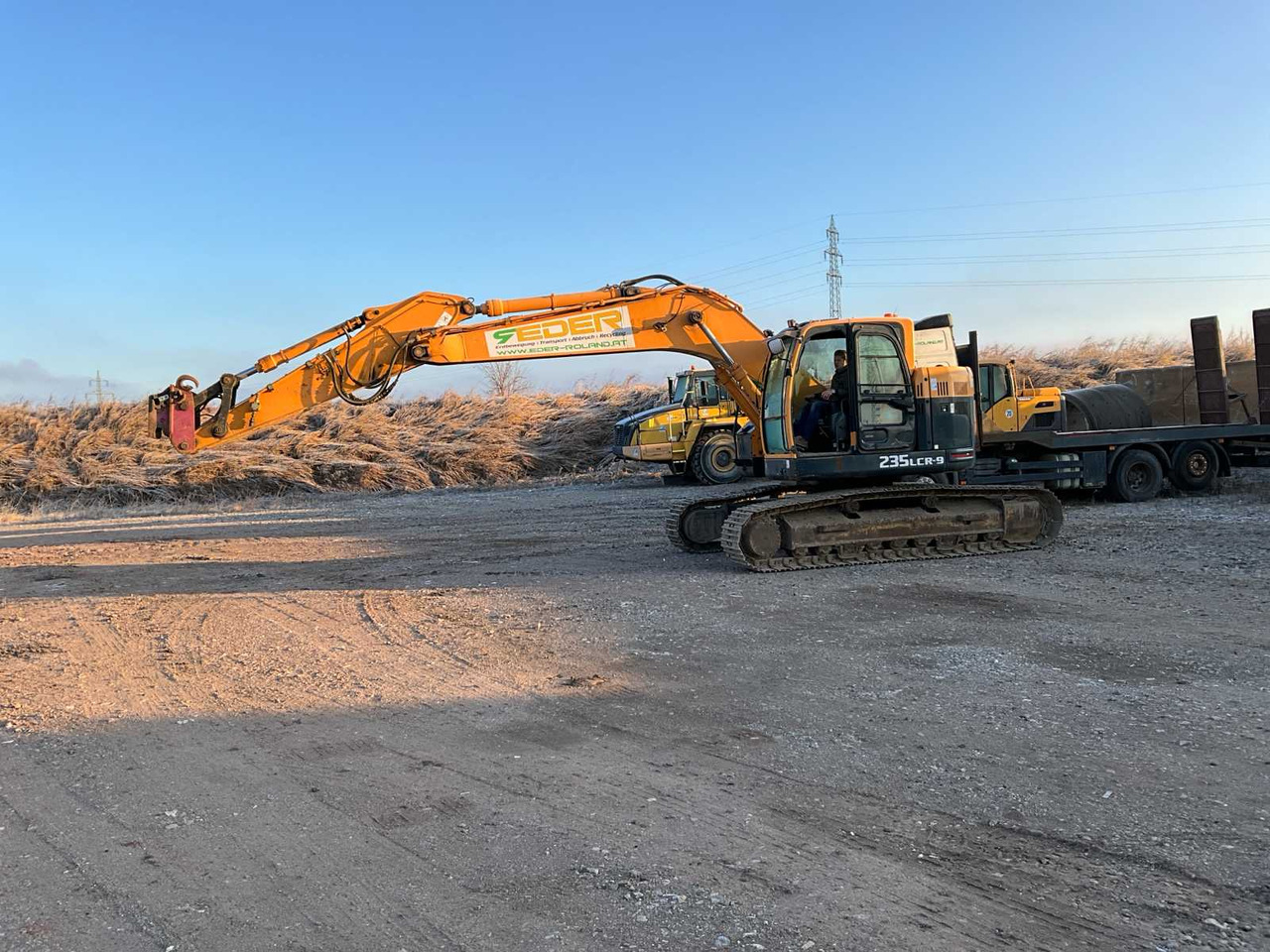 Hyundai Robex235LCR-9 - Верижен багер: снимка 1 Hyundai Robex235LCR-9 - Верижен багер: снимка 1