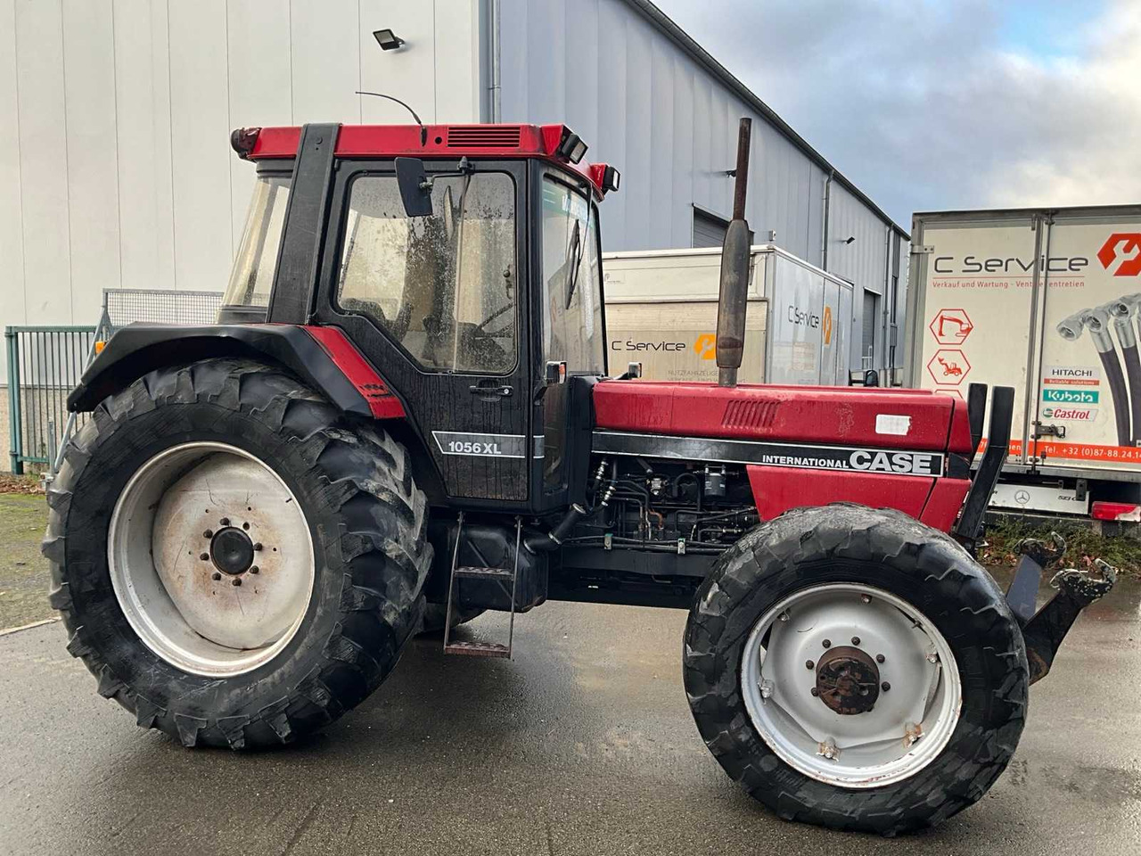 INTERNATIONAL-CASE 1056XL ALL-WHEEL DRIVE AGRICULTURAL TRACTOR - Трактор: снимка 4 INTERNATIONAL-CASE 1056XL ALL-WHEEL DRIVE AGRICULTURAL TRACTOR - Трактор: снимка 4