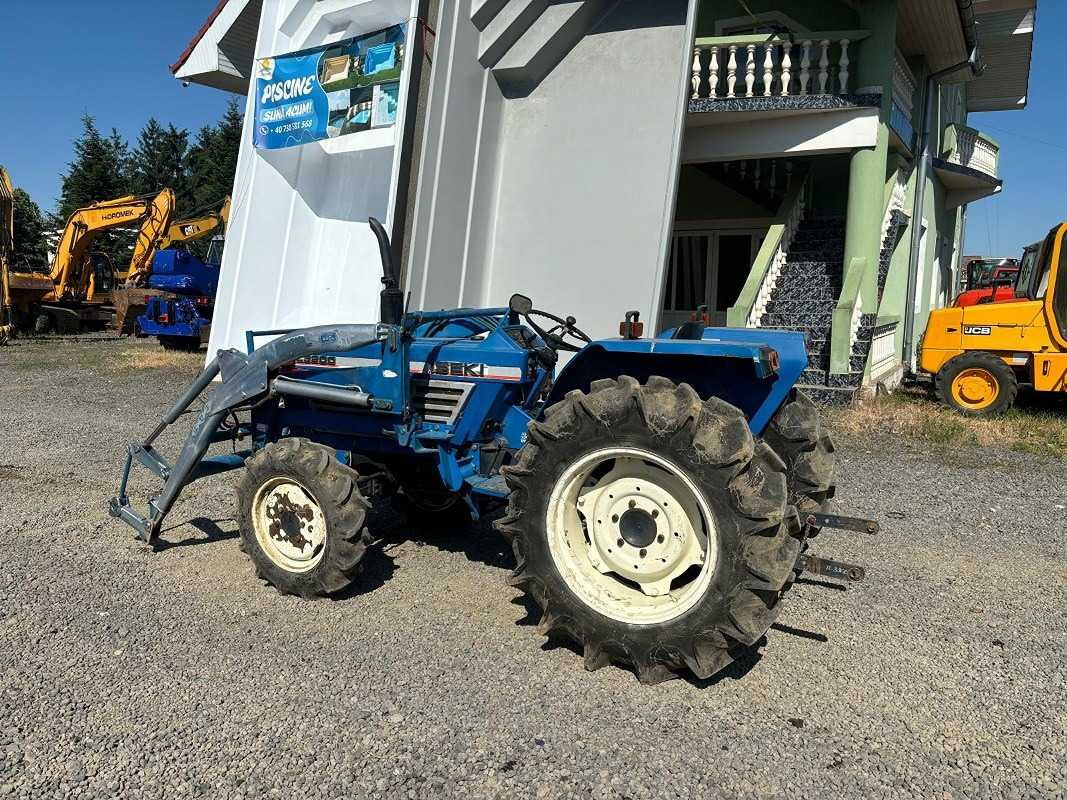 ISEKI 4-WHEEL DRIVE TRACTOR - Трактор: снимка 2 ISEKI 4-WHEEL DRIVE TRACTOR - Трактор: снимка 2
