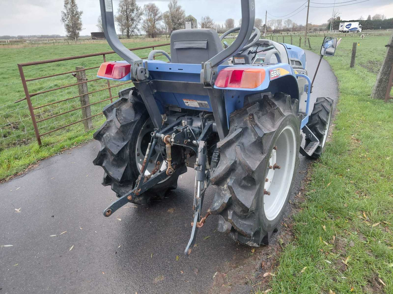 Iseki AT25 - Малък трактор: снимка 4 Iseki AT25 - Малък трактор: снимка 4