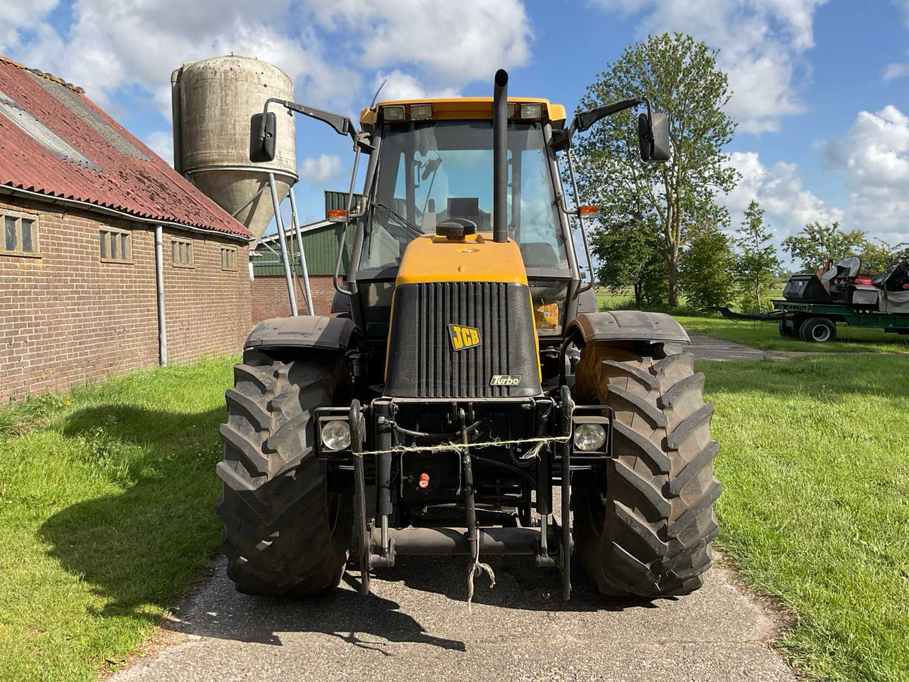 JCB Fastrac 1135 4WS - Трактор: снимка 2 JCB Fastrac 1135 4WS - Трактор: снимка 2