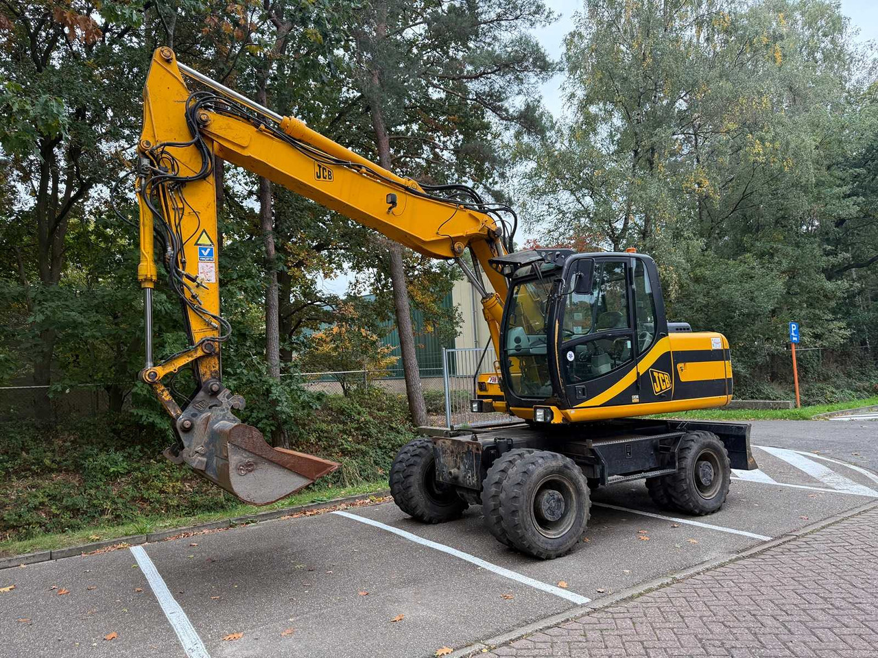 JCB JS 145 W - Колесен багер: снимка 1 JCB JS 145 W - Колесен багер: снимка 1