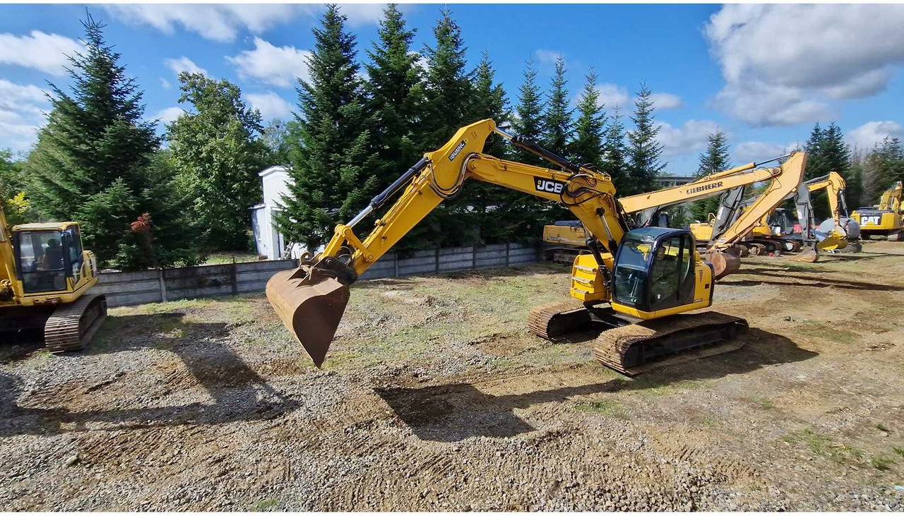 JCB JZ235LC - Верижен багер: снимка 3 JCB JZ235LC - Верижен багер: снимка 3
