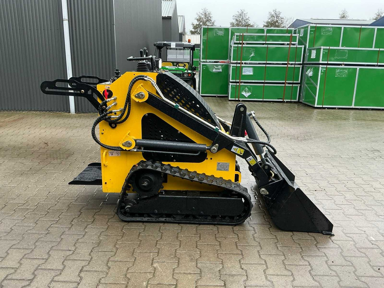 Мини верижен товарач JL LRT360 MINI LOADER / SKID STEER LOADER ON TRACKS: снимка 7 Мини верижен товарач JL LRT360 MINI LOADER / SKID STEER LOADER ON TRACKS: снимка 7