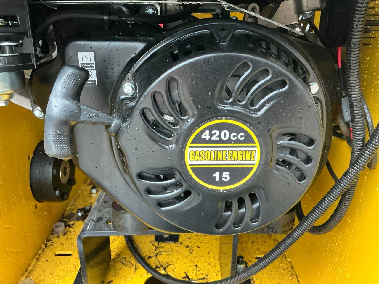 Мини верижен товарач JL LRT360 MINI LOADER / SKID STEER LOADER ON TRACKS: снимка 23 Мини верижен товарач JL LRT360 MINI LOADER / SKID STEER LOADER ON TRACKS: снимка 23