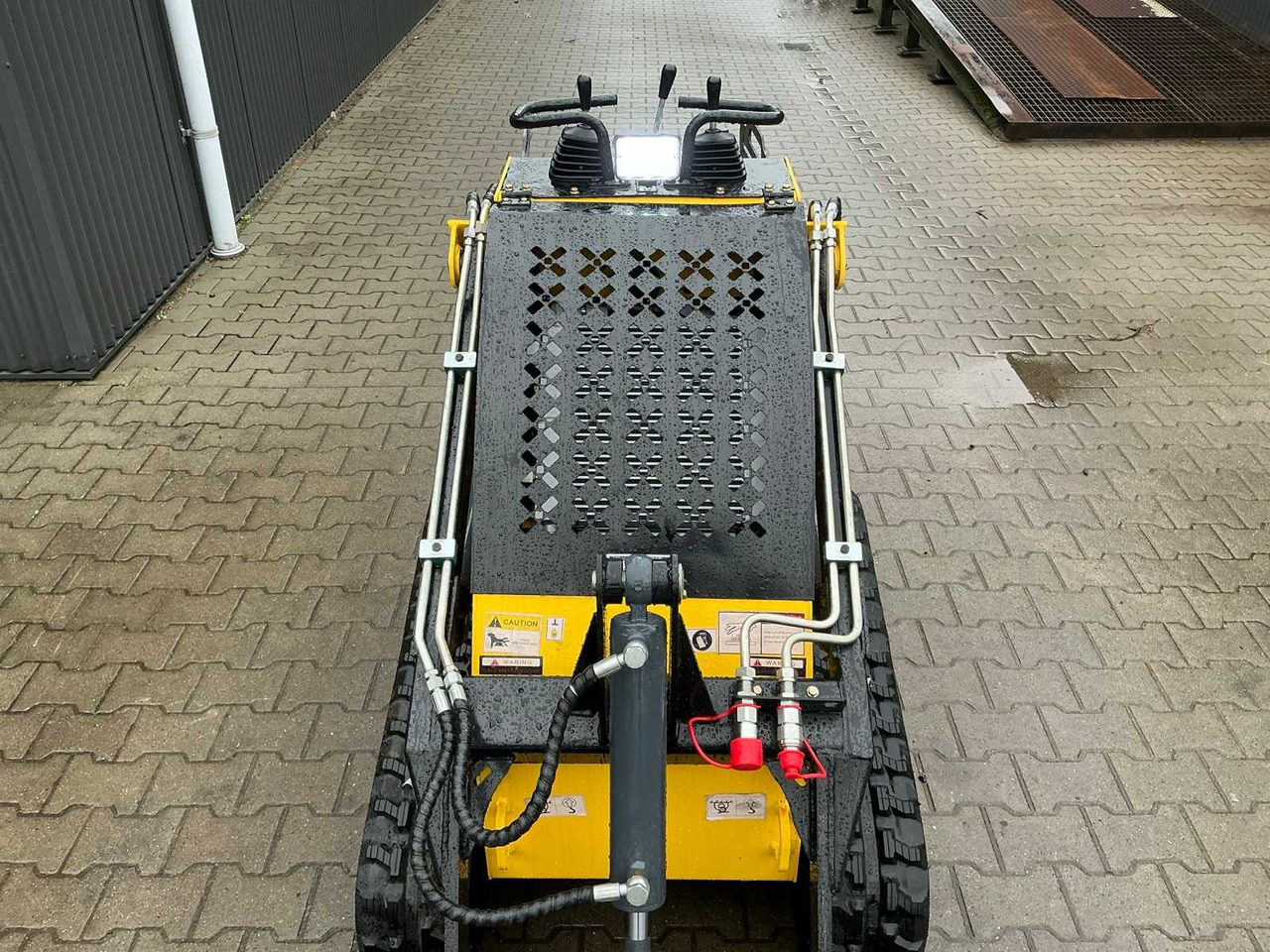 Мини верижен товарач JL LRT360 MINI LOADER / SKID STEER LOADER ON TRACKS: снимка 20 Мини верижен товарач JL LRT360 MINI LOADER / SKID STEER LOADER ON TRACKS: снимка 20