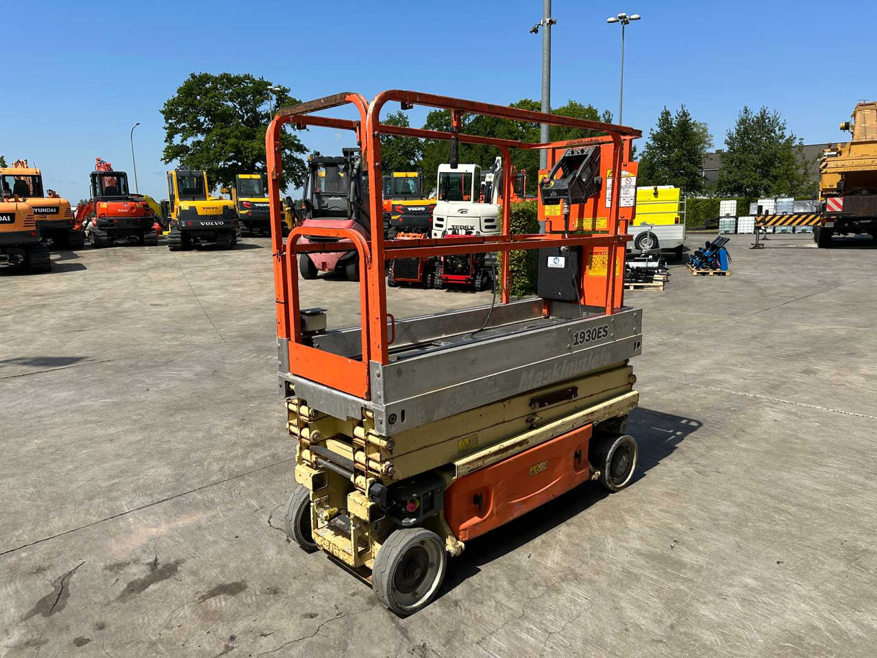 JLG 1930ES - Работна площадка: снимка 4 JLG 1930ES - Работна площадка: снимка 4