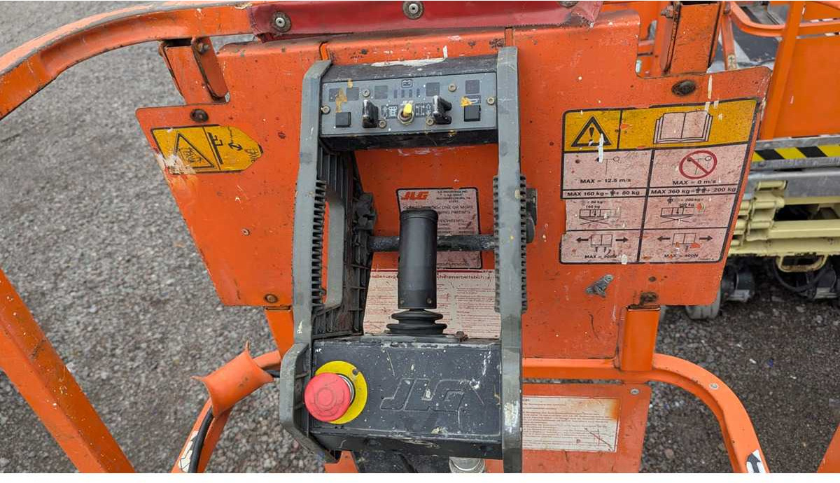 JLG - 2030ES - AERIAL WORK PLATFORMS (NO. 28310) - 2006 - Работна площадка: снимка 5 JLG - 2030ES - AERIAL WORK PLATFORMS (NO. 28310) - 2006 - Работна площадка: снимка 5