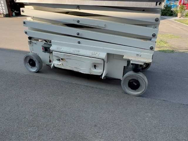 JLG 3246 ES - Работна площадка: снимка 4 JLG 3246 ES - Работна площадка: снимка 4