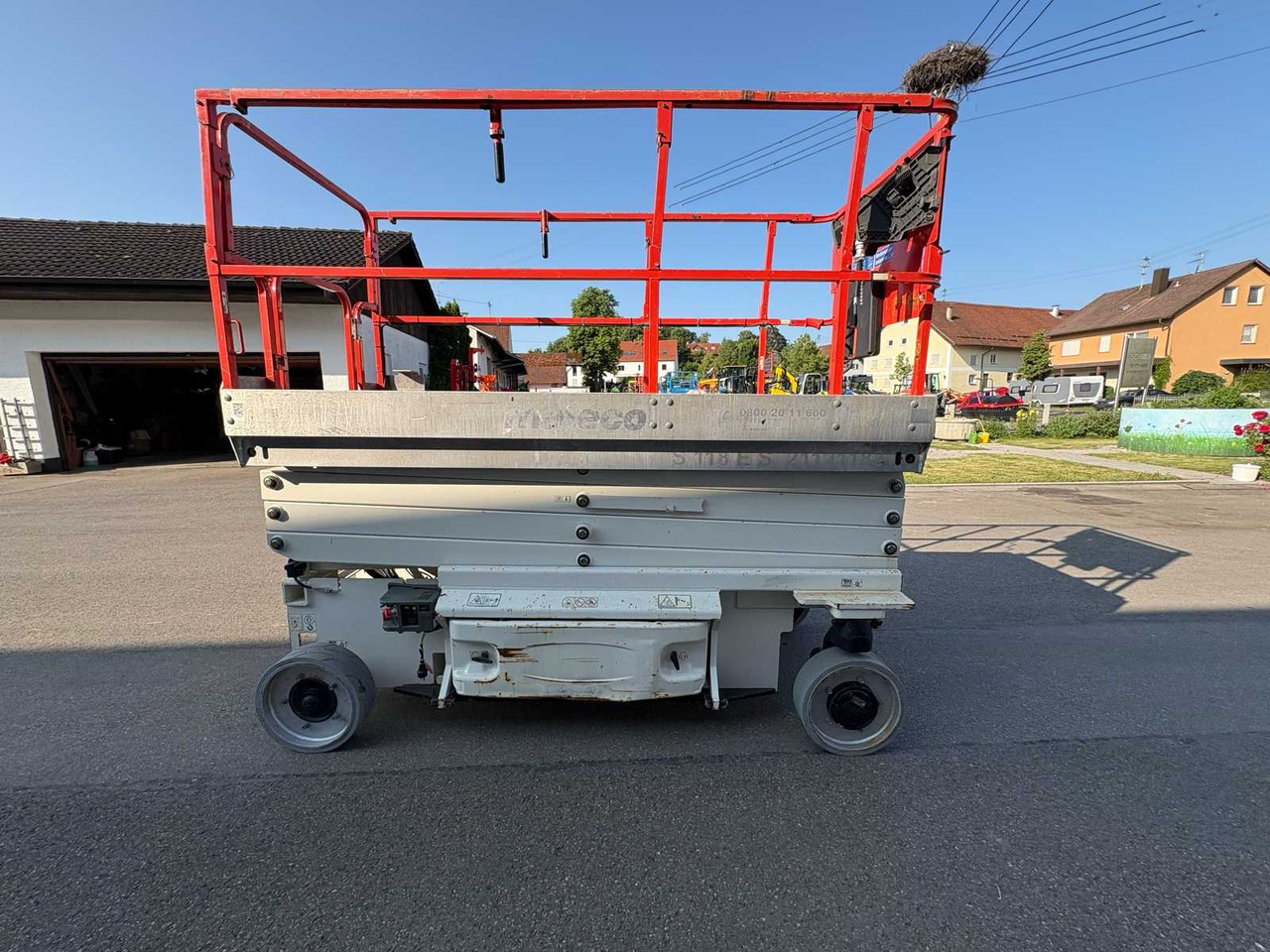 JLG 3246 ES - Работна площадка: снимка 1 JLG 3246 ES - Работна площадка: снимка 1