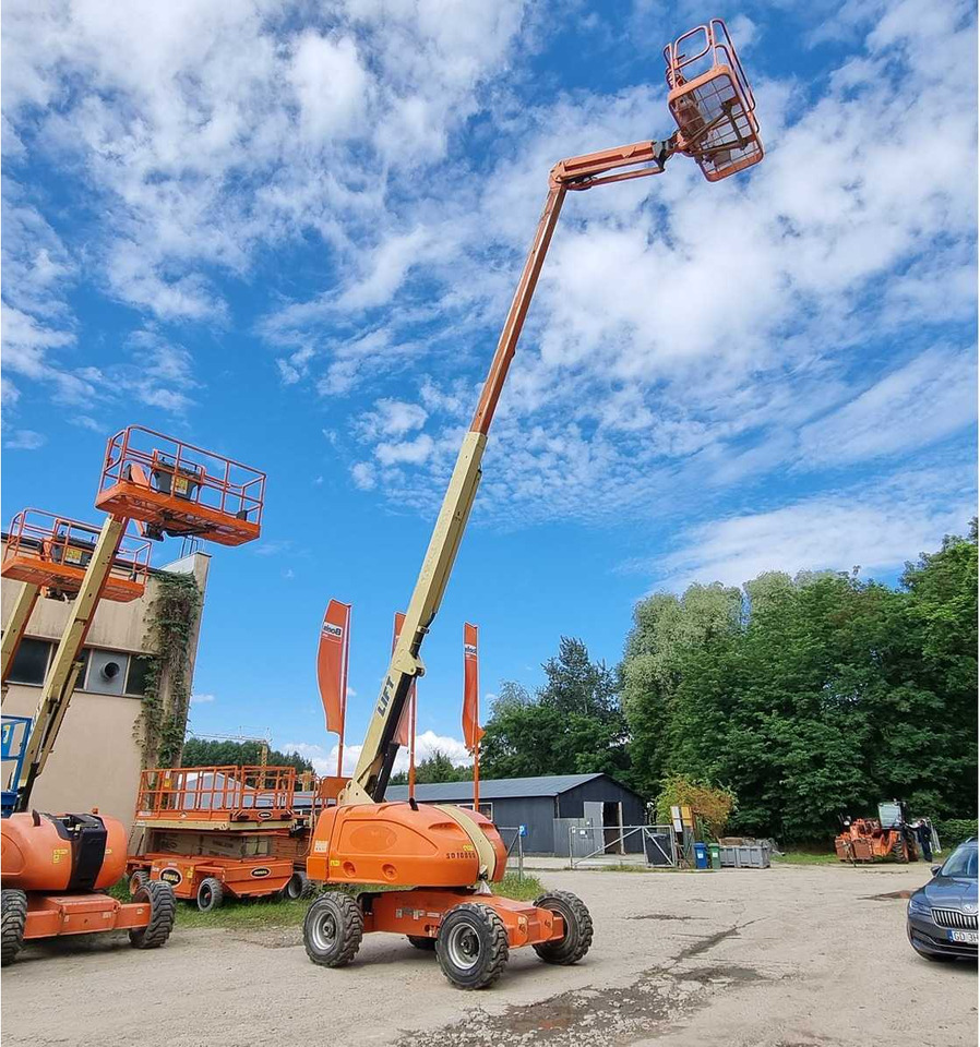 JLG 460SJ - Работна площадка: снимка 2 JLG 460SJ - Работна площадка: снимка 2