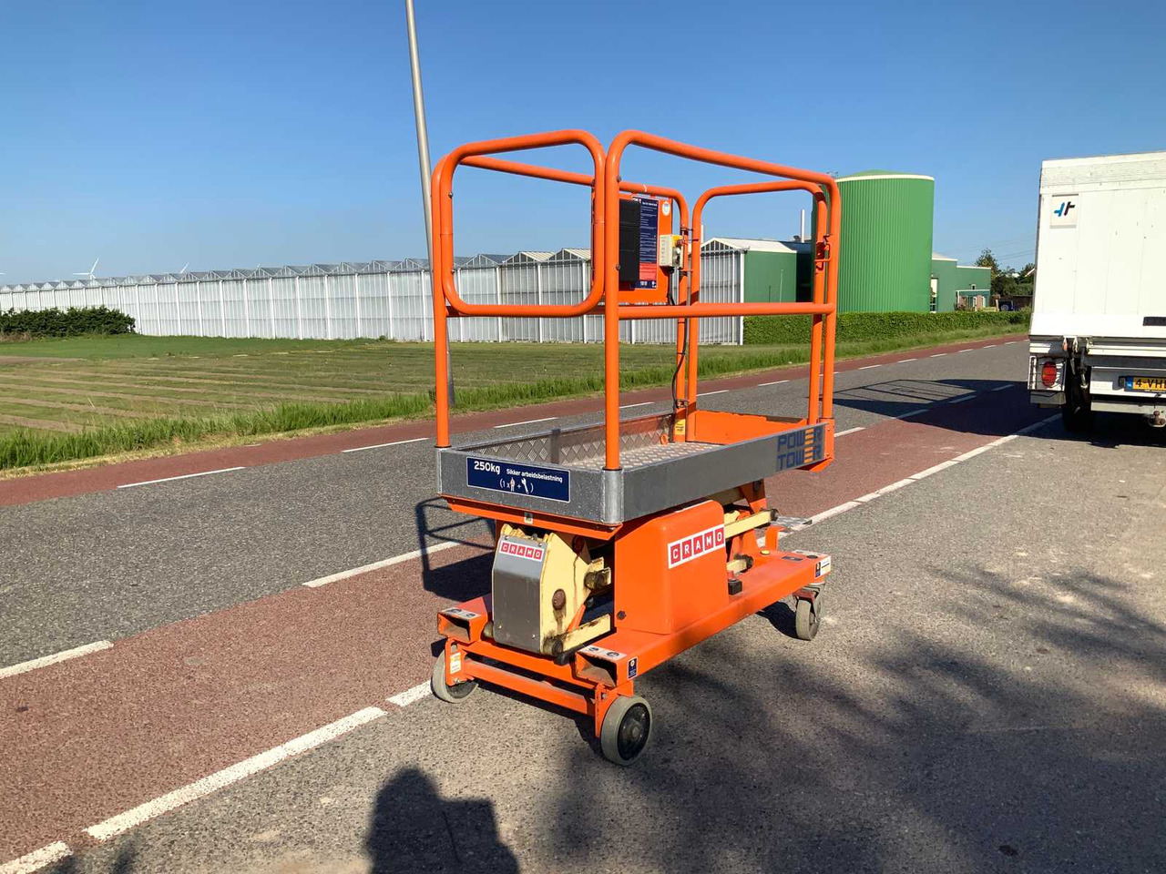 JLG Power Tower - Работна площадка: снимка 4 JLG Power Tower - Работна площадка: снимка 4
