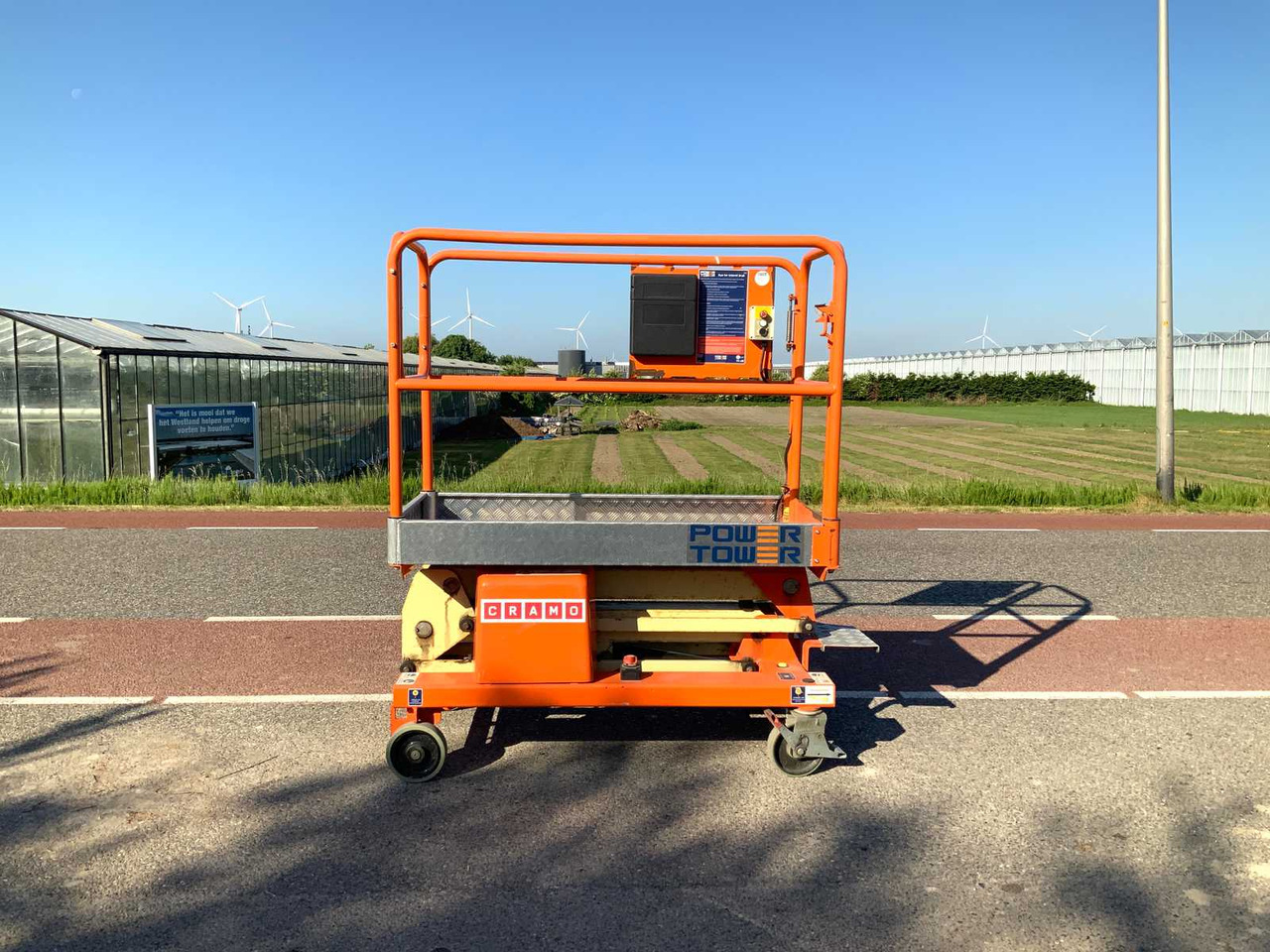 JLG Power Tower - Работна площадка: снимка 3 JLG Power Tower - Работна площадка: снимка 3