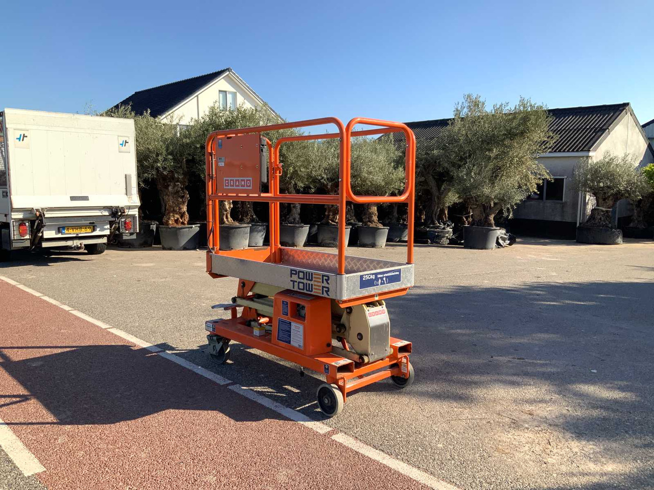 JLG Power Tower - Работна площадка: снимка 5 JLG Power Tower - Работна площадка: снимка 5