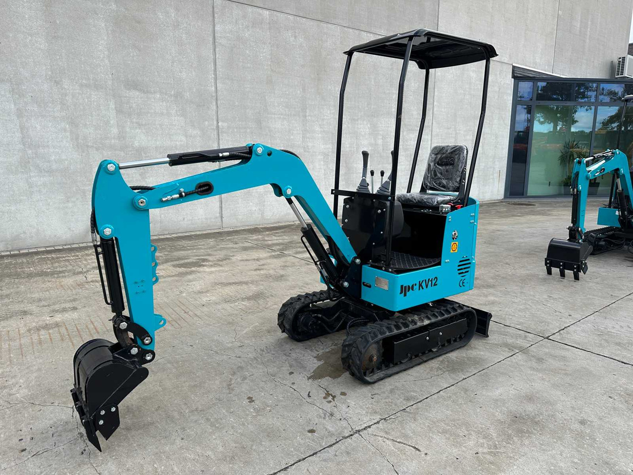 JPC - 2025 - KV12 - MINI EXCAVATOR - Мини багер: снимка 2 JPC - 2025 - KV12 - MINI EXCAVATOR - Мини багер: снимка 2