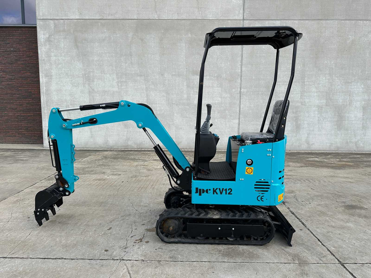 JPC - 2025 - KV12 - MINI EXCAVATOR - Мини багер: снимка 1 JPC - 2025 - KV12 - MINI EXCAVATOR - Мини багер: снимка 1
