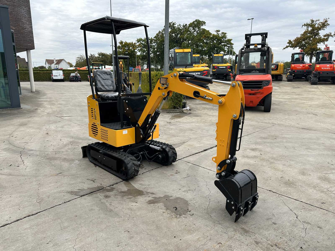 JPC KV12 - Мини багер: снимка 4 JPC KV12 - Мини багер: снимка 4