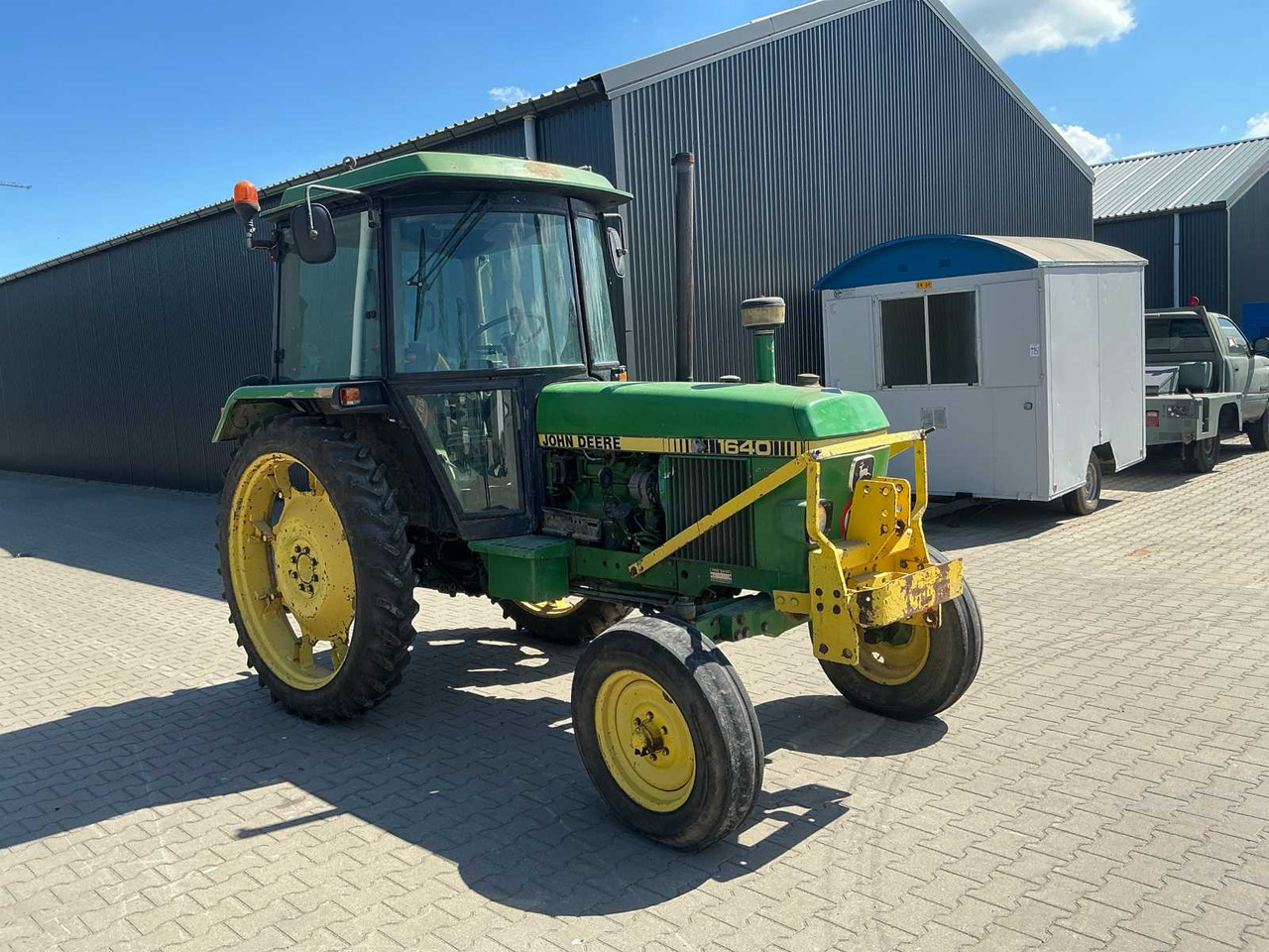 John Deere 1640 Synchron - Трактор: снимка 2 John Deere 1640 Synchron - Трактор: снимка 2