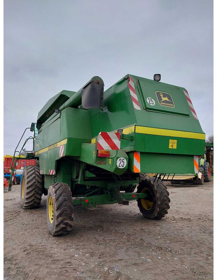 John Deere 2264 Hillmaster - Зърнокомбайн: снимка 4 John Deere 2264 Hillmaster - Зърнокомбайн: снимка 4