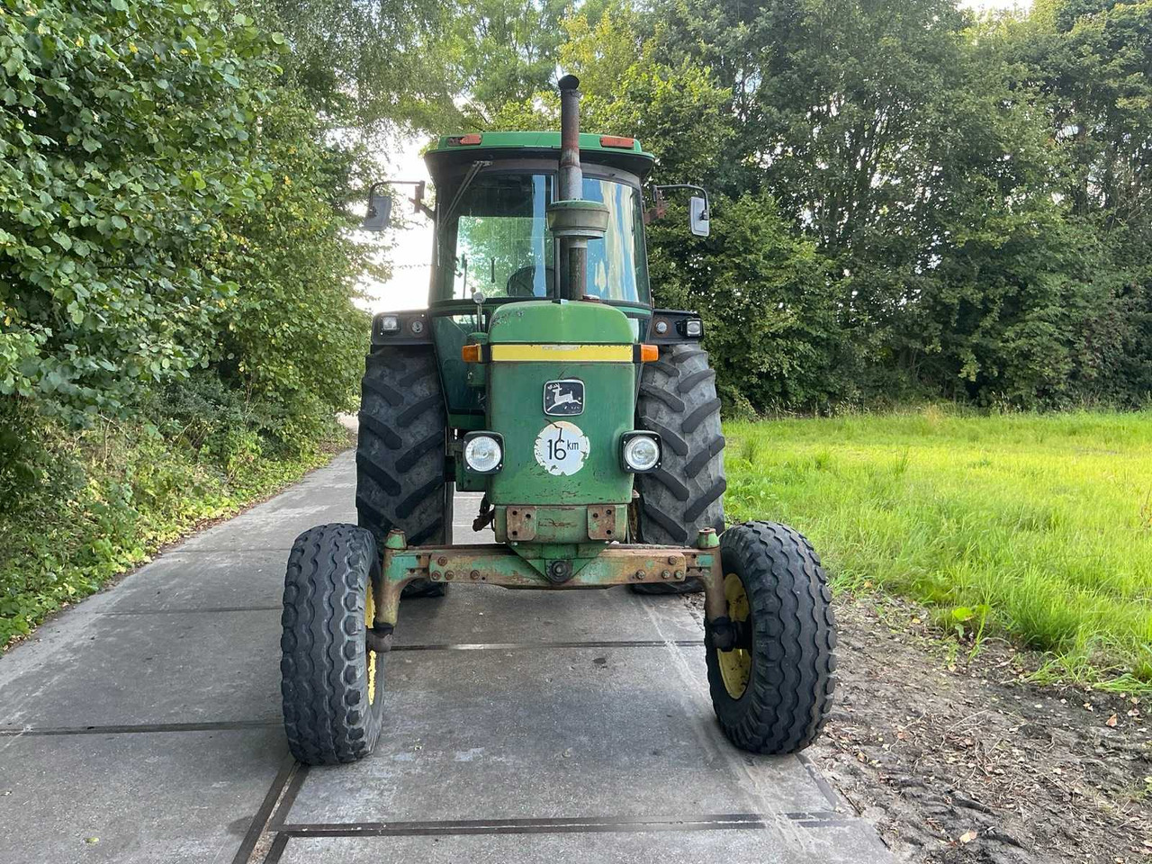 John Deere 4040 - Трактор: снимка 2 John Deere 4040 - Трактор: снимка 2
