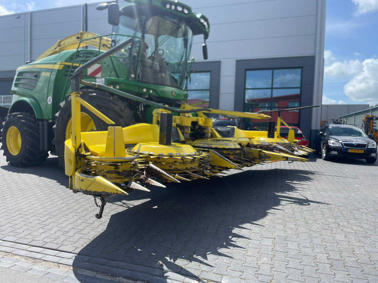 John Deere 475 Plus - Силажокомбайн: снимка 4 John Deere 475 Plus - Силажокомбайн: снимка 4
