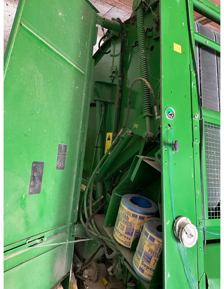 Рулонна сламопреса John Deere 550: снимка 14