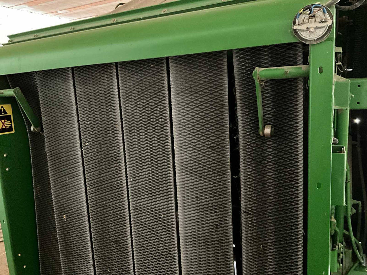 Рулонна сламопреса John Deere 550: снимка 15
