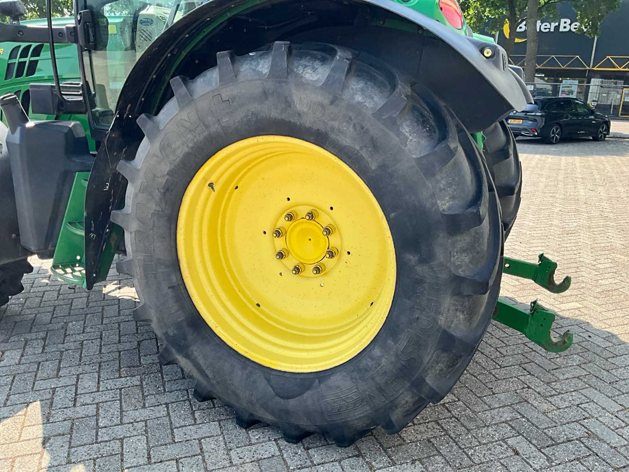 John Deere 6125R - Трактор: снимка 5 John Deere 6125R - Трактор: снимка 5