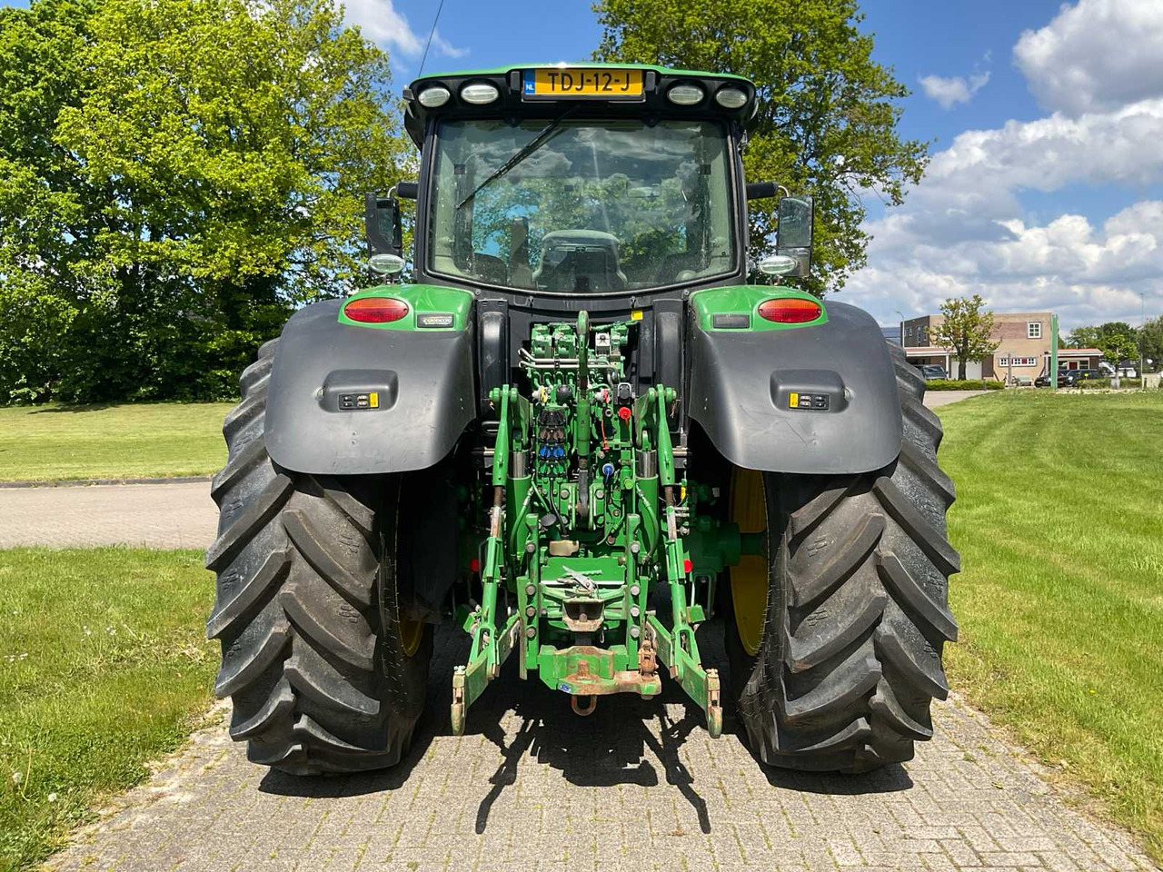 John Deere 6215R - Трактор: снимка 4 John Deere 6215R - Трактор: снимка 4
