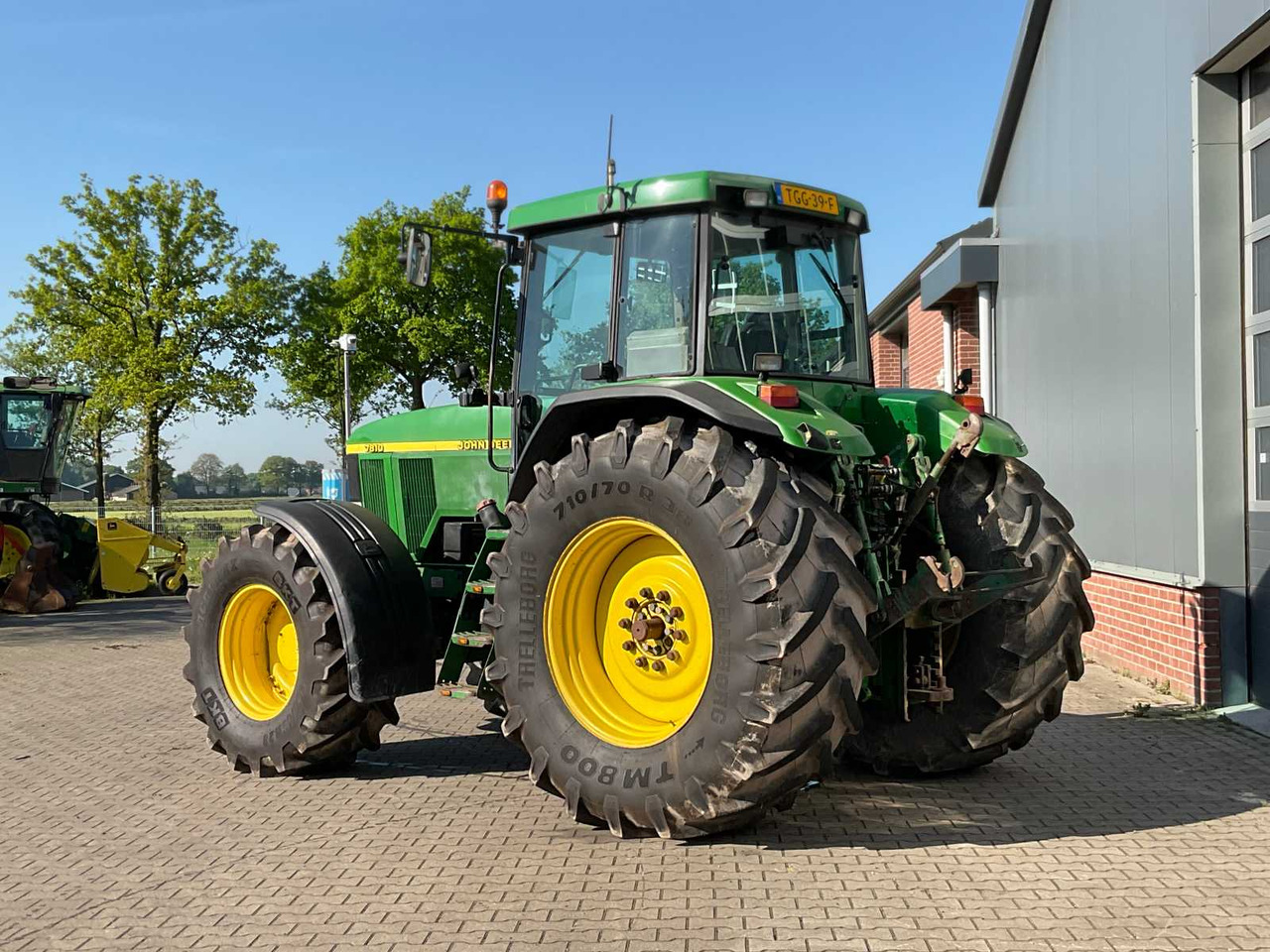 Трактор John Deere 7810: снимка 6