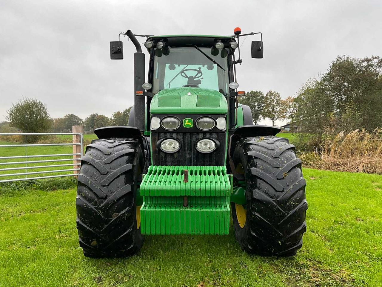 John Deere 7930 Powerquad Plus - Трактор: снимка 3 John Deere 7930 Powerquad Plus - Трактор: снимка 3