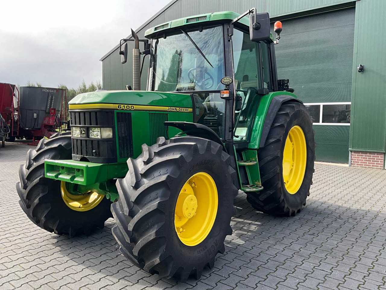John deere 6100 - Трактор: снимка 1 John deere 6100 - Трактор: снимка 1