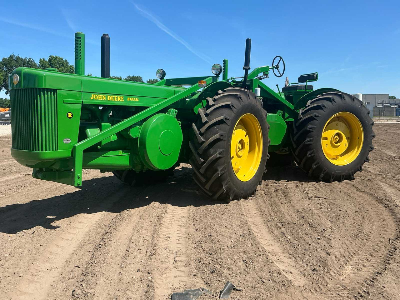 John deere R - Трактор: снимка 2 John deere R - Трактор: снимка 2