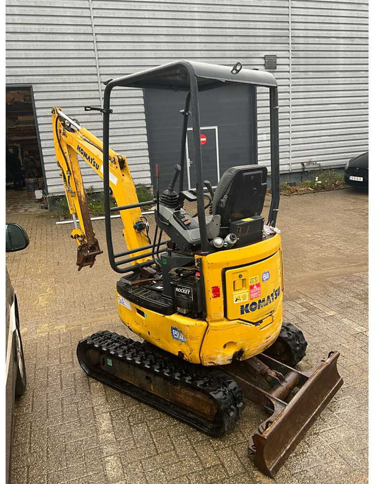 KOMATSU PC 16RHS MINI EXCAVATOR - Мини багер: снимка 4 KOMATSU PC 16RHS MINI EXCAVATOR - Мини багер: снимка 4