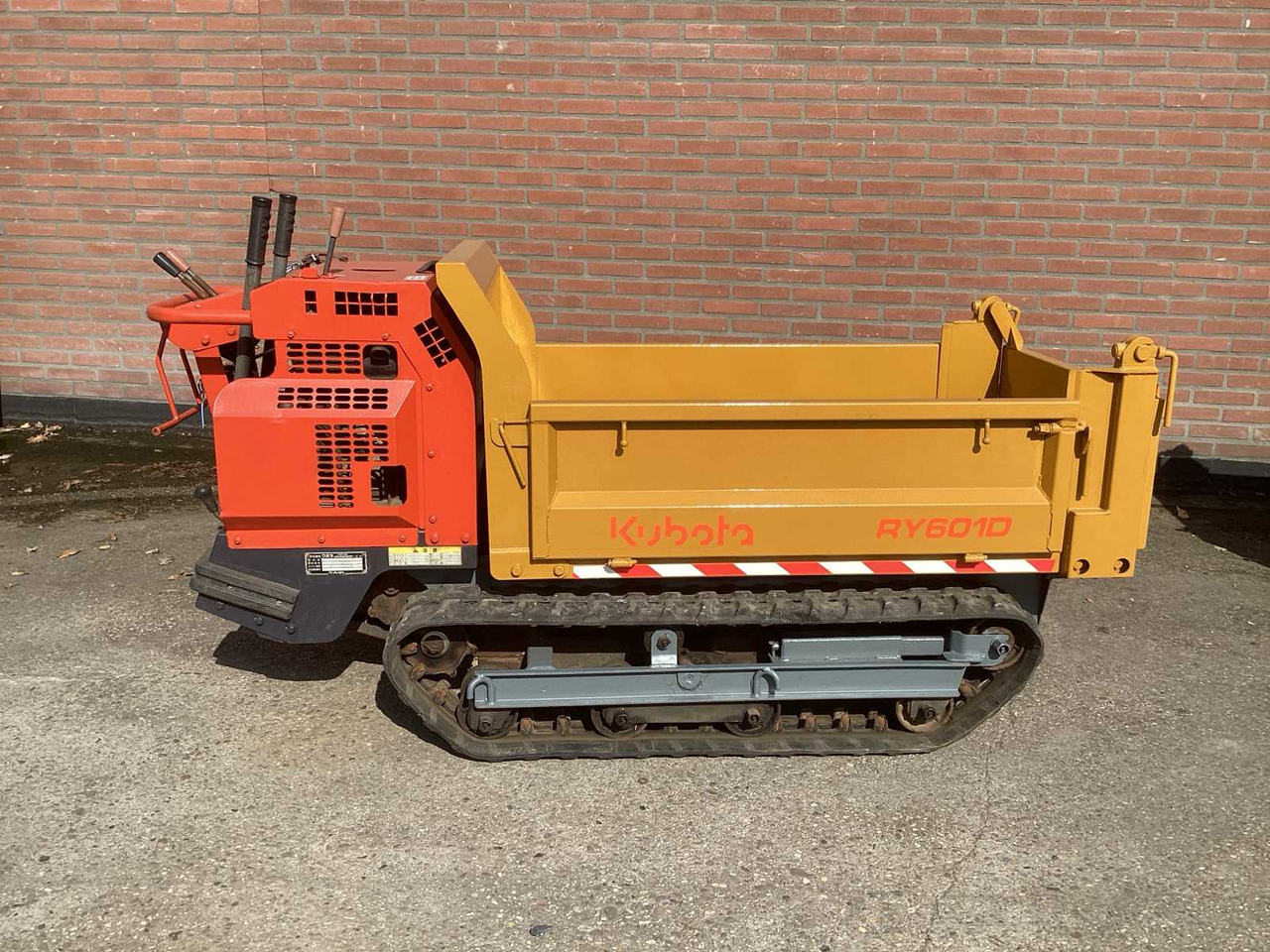 KUBOTA 2012 KUBOTA RY 601 D DUMPER - Самосвал: снимка 2 KUBOTA 2012 KUBOTA RY 601 D DUMPER - Самосвал: снимка 2