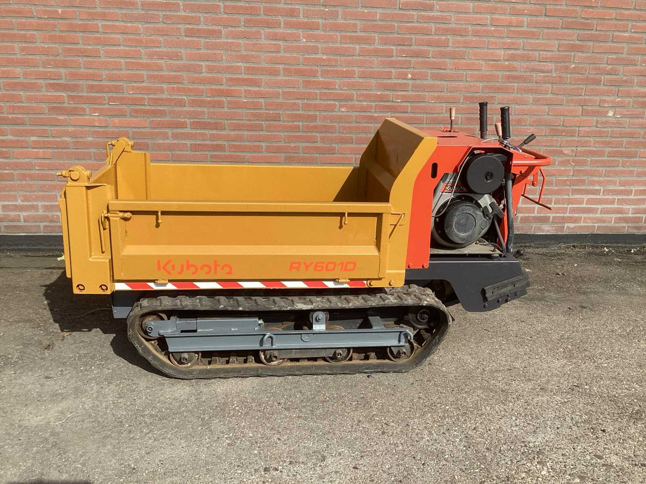 KUBOTA 2012 KUBOTA RY 601 D DUMPER - Самосвал: снимка 1 KUBOTA 2012 KUBOTA RY 601 D DUMPER - Самосвал: снимка 1
