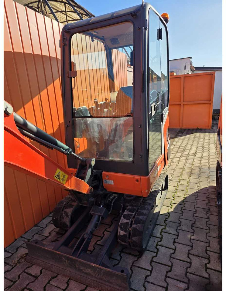 KUBOTA - KX016-4 - MINI-EXCAVATOR - 2016 - Мини багер: снимка 3 KUBOTA - KX016-4 - MINI-EXCAVATOR - 2016 - Мини багер: снимка 3
