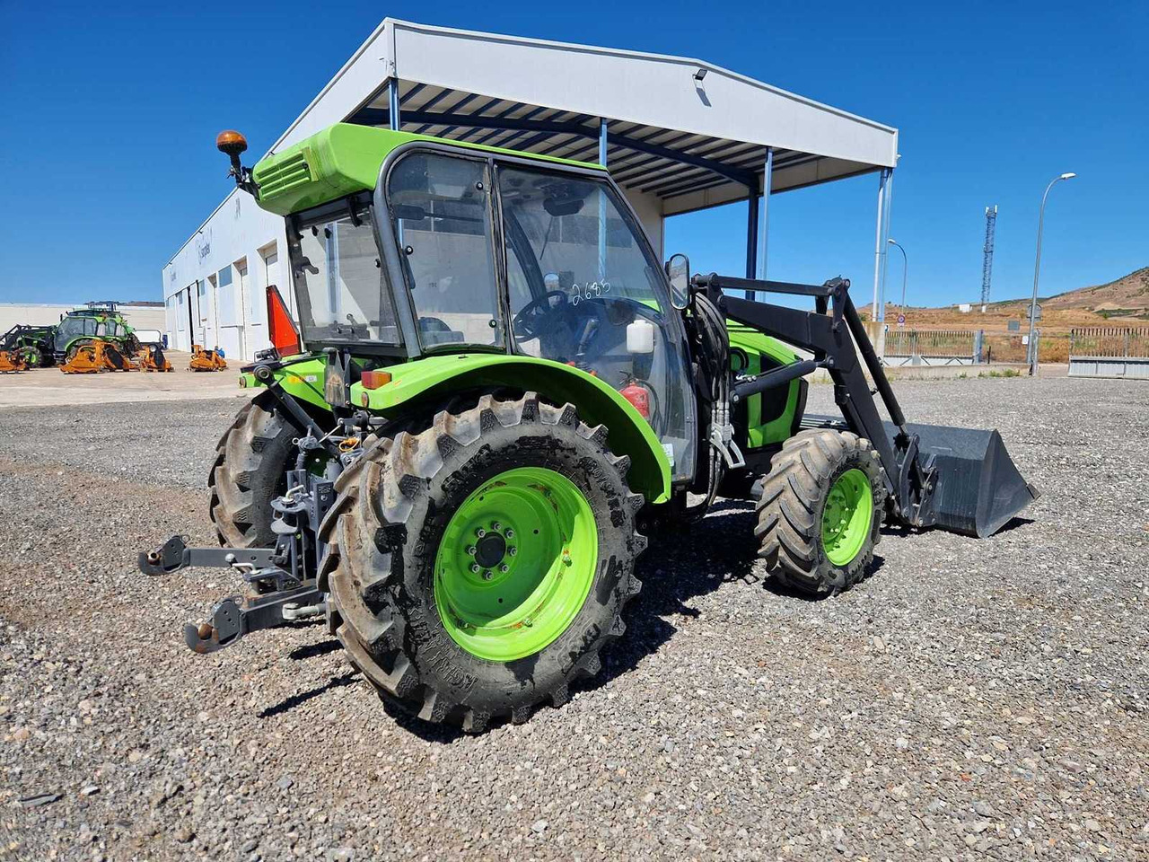 KUBOTA M 5111 L-R - Трактор: снимка 5 KUBOTA M 5111 L-R - Трактор: снимка 5