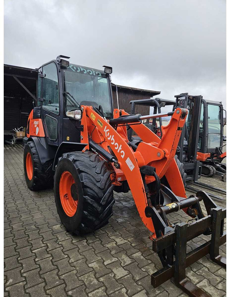 KUBOTA - R065 - WHELL LOADER - 2017 - Колесен товарач: снимка 1 KUBOTA - R065 - WHELL LOADER - 2017 - Колесен товарач: снимка 1