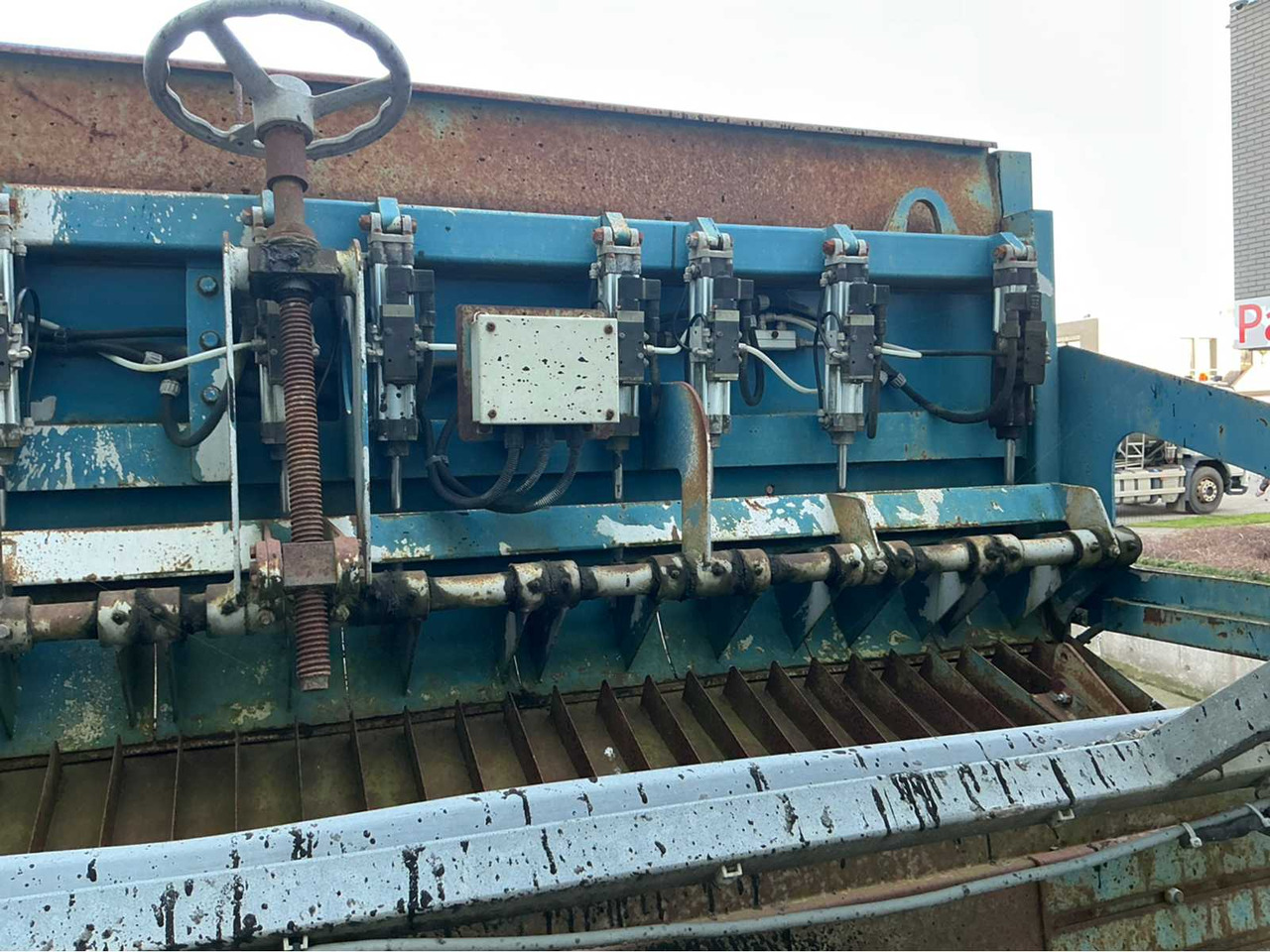 Камион 2001 RENAULT 22 AVA 320 DCI TRUCK: снимка 12 Камион 2001 RENAULT 22 AVA 320 DCI TRUCK: снимка 12